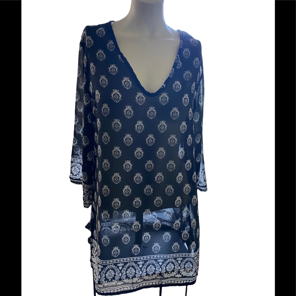 Pacific Beach sheer Black and White Swimsuit Cover Up Size M